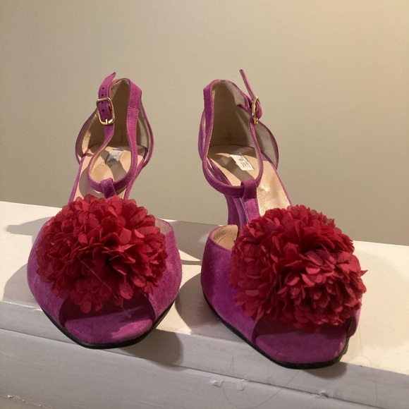 NEW TO BE Fuchsia suede shoe strap small heel carnation Toe Made in Spain Buckle - Picture 2 of 9